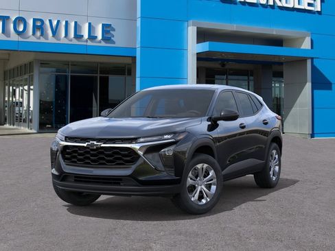New 2026 Chevrolet Trax LS FWD image 6