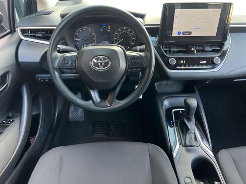 Used 2023 Toyota Corolla LE image 12