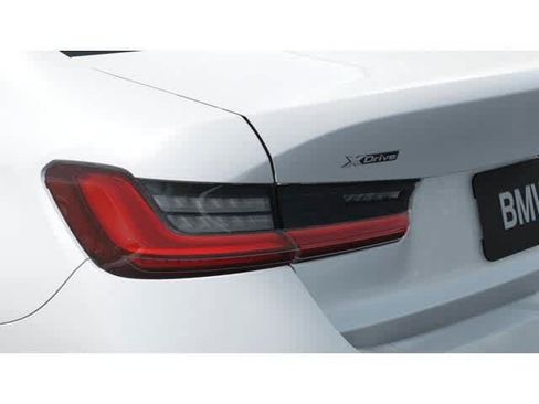 Used 2026 BMW 330i xDrive Sedan w/ Convenience Package AWD/4WD image 8