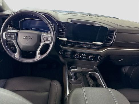 Certified 2023 Chevrolet Silverado 1500 RST image 2