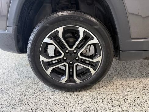 Used 2023 Jeep Compass Limited AWD/4WD image 31