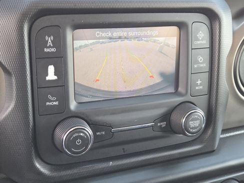 Used 2021 Jeep Wrangler Unlimited Sport AWD/4WD image 27