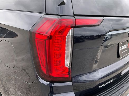 Used 2023 GMC Yukon XL Denali Ultimate AWD/4WD image 29