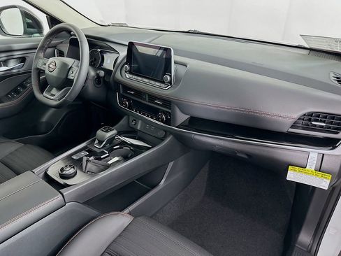 New 2026 Nissan Rogue SV image 35