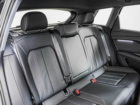 Used 2025 Audi Q4 e-tron Premium Plus w/ Premium Plus AWD/4WD image 10