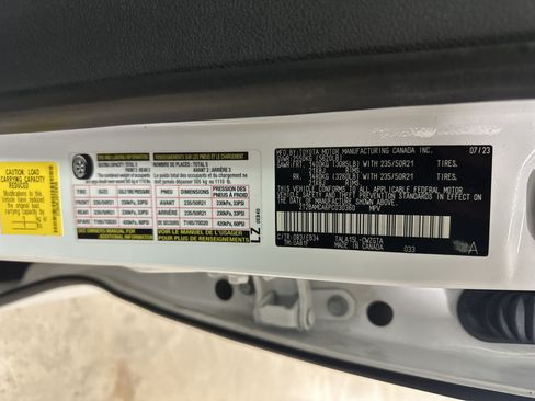 Used 2023 Lexus RX 350 F Sport w/ Accessory Package AWD/4WD image 36
