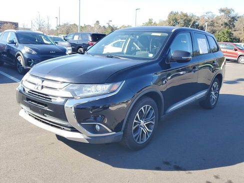 Used 2016 Mitsubishi Outlander FWD image 3