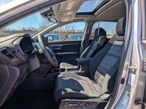 Used 2018 Honda CR-V EX image 11