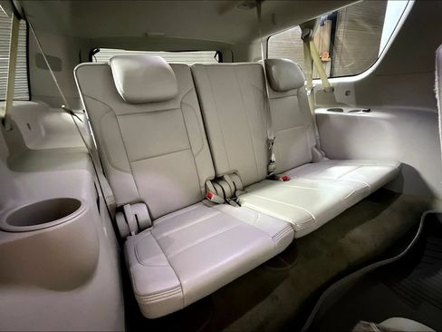 Used 2019 GMC Yukon XL Denali w/ Open Road Package RWD image 23