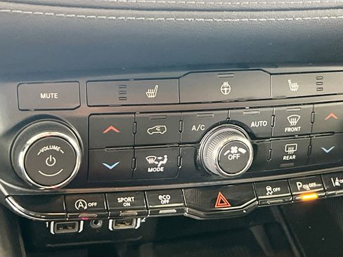 Used 2022 Dodge Durango GT image 20