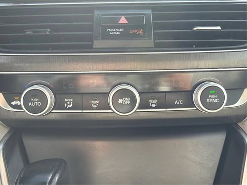Used 2018 Honda Accord LX image 33