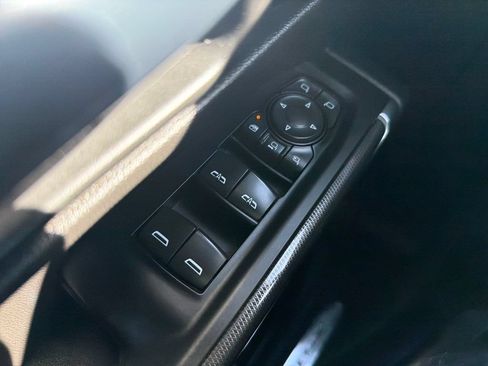Used 2020 GMC Sierra 2500 AT4 w/ AT4 Premium Package AWD/4WD image 21