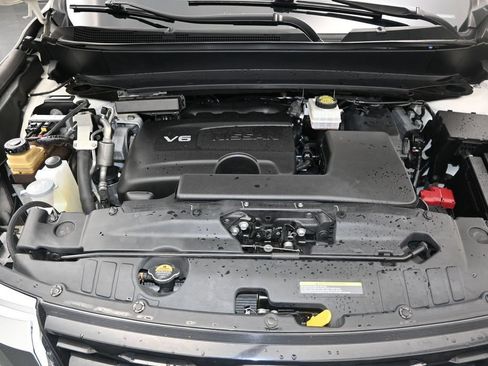 Used 2020 Nissan Pathfinder SL w/ Cargo Package AWD/4WD image 30