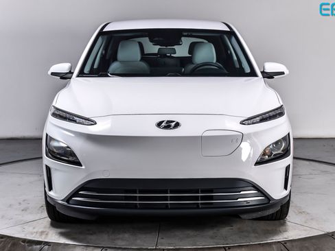Used 2023 Hyundai Kona SE w/ Cargo Package FWD image 8