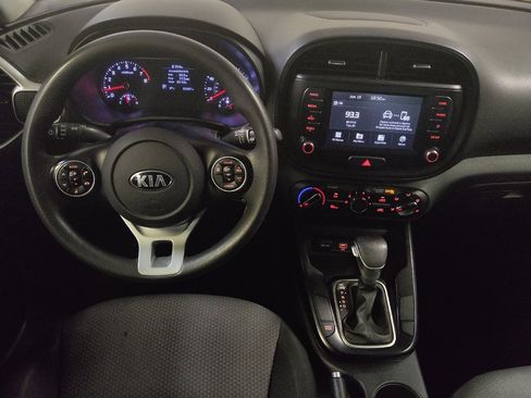 Used 2021 Kia Soul LX FWD image 22