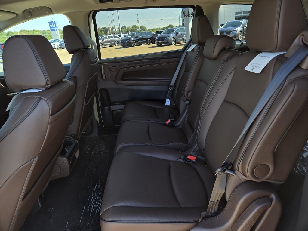 New 2027 Honda Odyssey Touring image 20