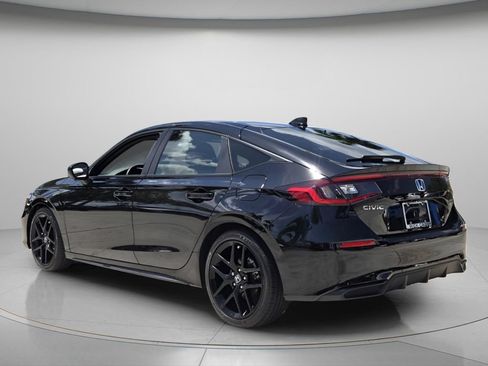 Certified 2025 Honda Civic Sport image 8