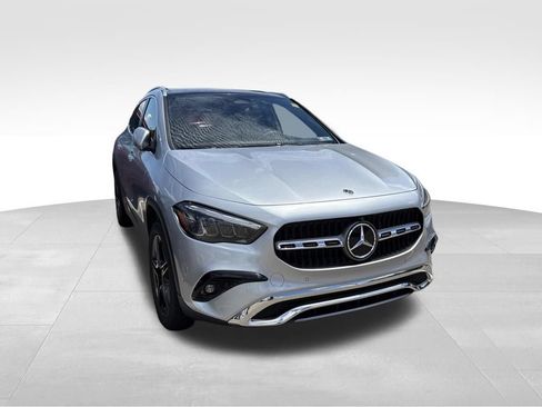 Used 2026 Mercedes-Benz GLA 250 4MATIC image 3