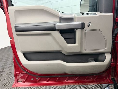 Used 2019 Ford F150 XLT w/ Equipment Group 302A Luxury AWD/4WD image 20