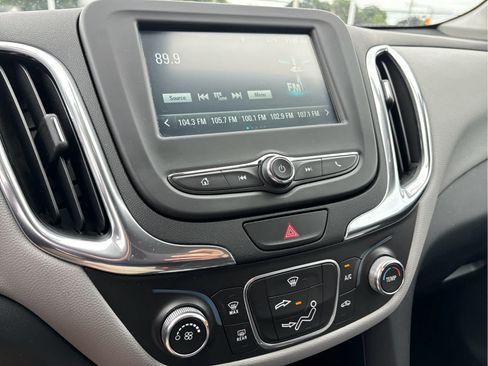 Certified 2018 Chevrolet Equinox LS FWD image 13