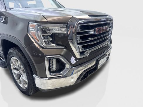 Used 2020 GMC Sierra 1500 SLT RWD image 17