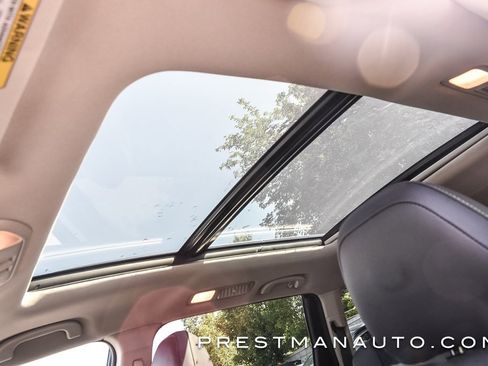 Used 2024 Subaru Ascent Onyx Edition image 5