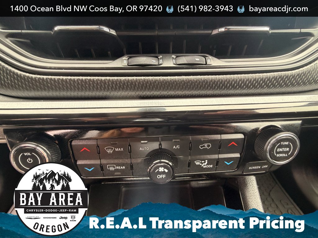 Used 2024 Jeep Compass Trailhawk w/ Trailhawk Elite Group AWD/4WD image 24