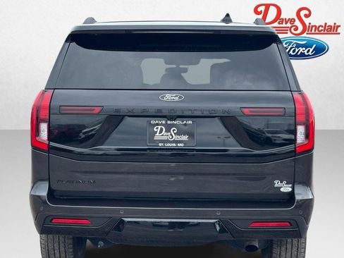 Used 2025 Ford Expedition Platinum w/ Stealth Performance Package AWD/4WD image 8