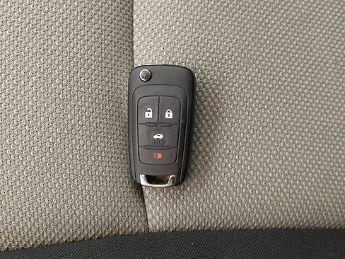 Used 2016 Chevrolet Cruze LS FWD image 32