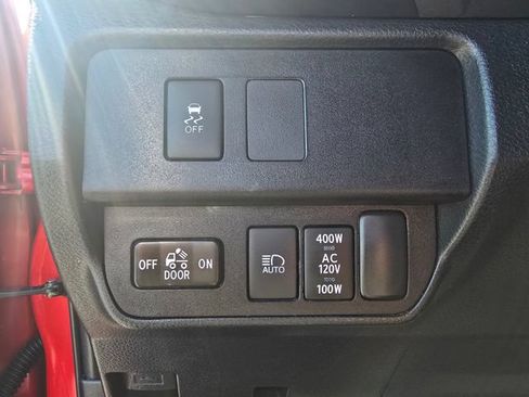 Used 2020 Toyota Tacoma TRD Sport AWD/4WD image 22