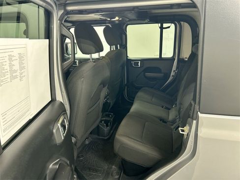Used 2020 Jeep Gladiator Sport w/ Quick Order Package 23S image 19