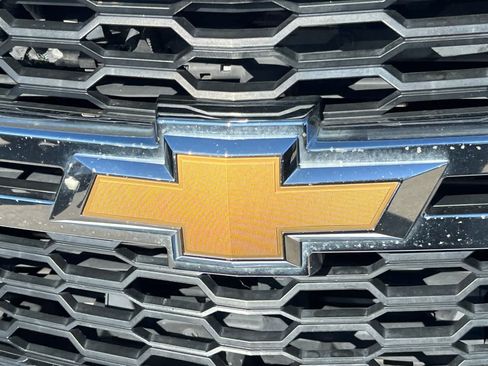 Used 2018 Chevrolet Suburban LT AWD/4WD image 13