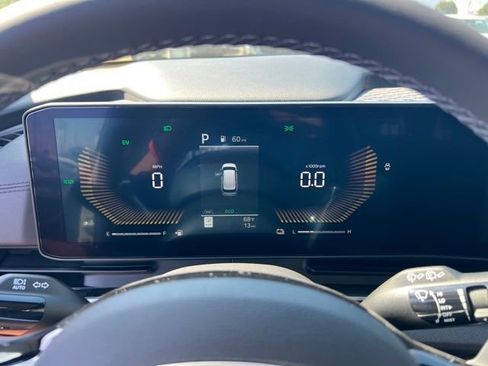 New 2026 Kia Carnival EX FWD image 20