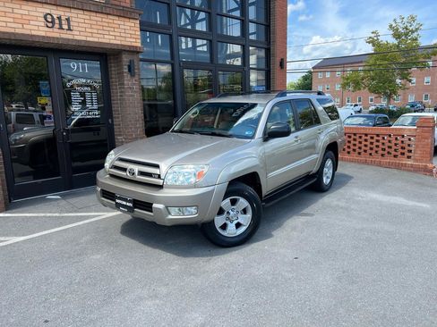 Used 2003 Toyota 4Runner SR5 AWD/4WD image 1