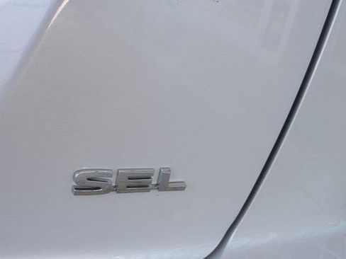 New 2025 Mitsubishi Eclipse Cross SE image 9