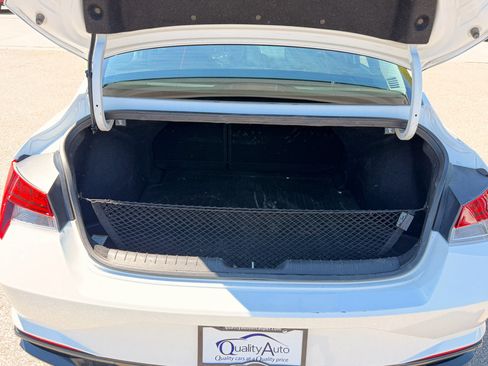 Used 2021 Hyundai Elantra SEL w/ Convenience + Premium Package FWD image 14
