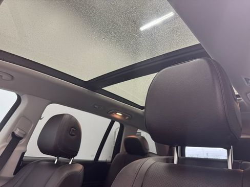 Used 2023 Mercedes-Benz GLS 450 4MATIC image 4