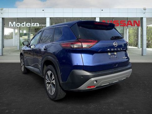 Certified 2023 Nissan Rogue SV image 3
