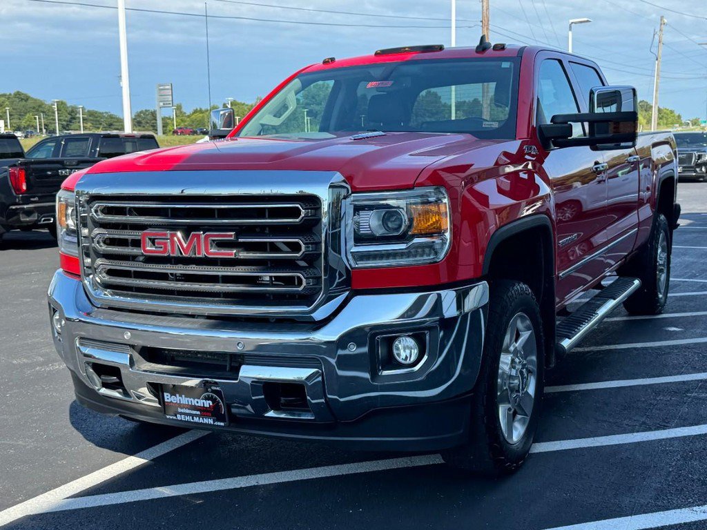 Used 2016 GMC Sierra 2500 SLT w/ Duramax Plus Package AWD/4WD image 11