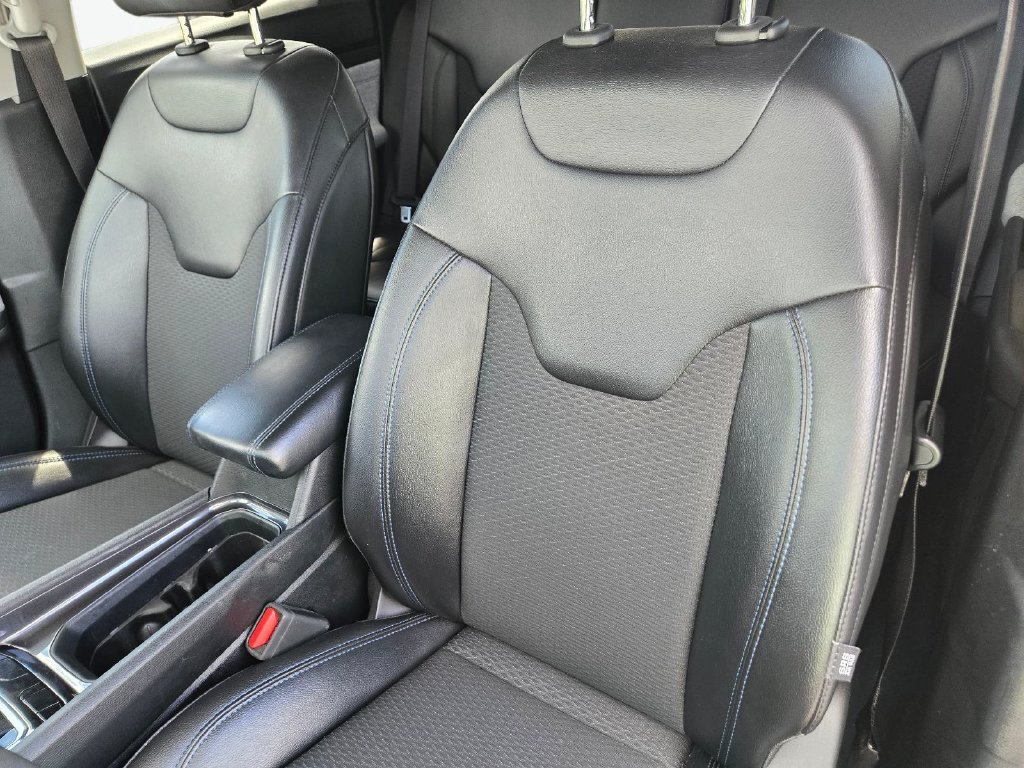 Used 2022 Jeep Compass Latitude AWD/4WD image 18