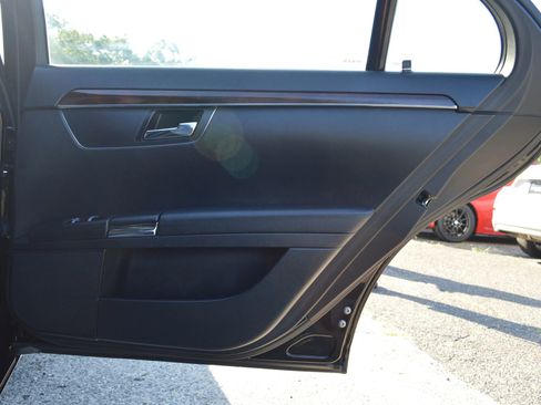 Used 2010 Mercedes-Benz S 550 S 550 4MATIC Sedan 4D image 28