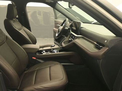 New 2026 Ford Explorer Platinum w/ LUX Leather Package image 17