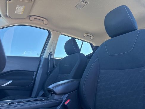 Used 2024 Nissan Kicks SV image 34