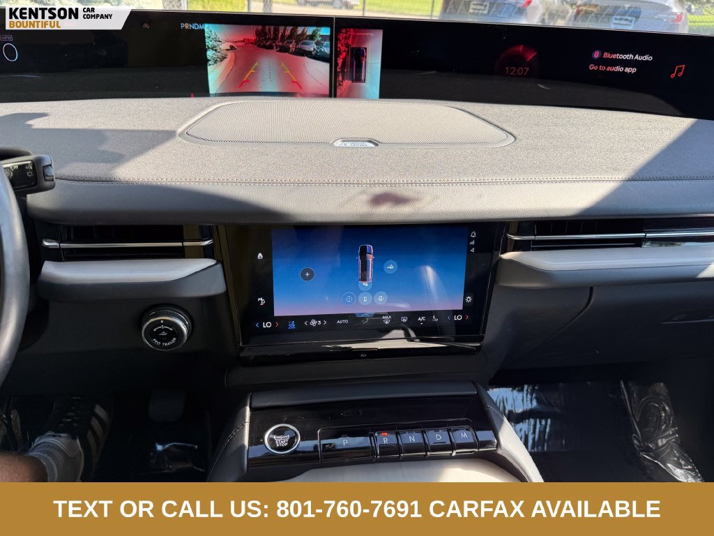 Used 2025 Lincoln Navigator Reserve AWD/4WD image 22