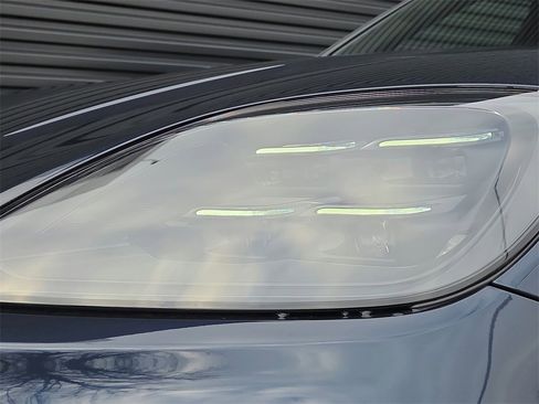 New 2026 Porsche Cayenne GTS image 25