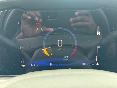 Certified 2025 Chevrolet Trax LT FWD image 8