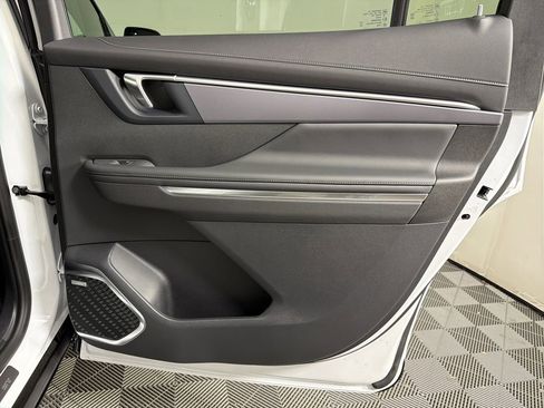 New 2026 Buick Enclave Sport Touring w/ Power Package image 15