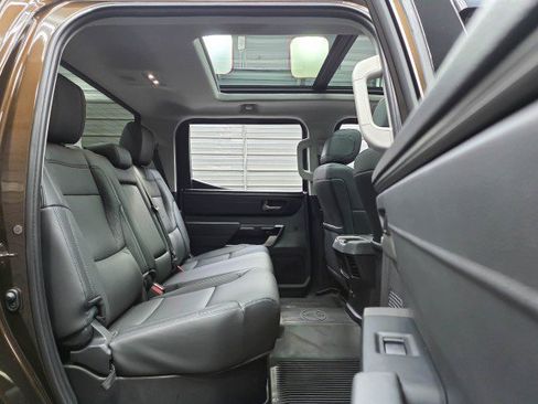 Used 2023 Toyota Tundra Limited AWD/4WD image 19