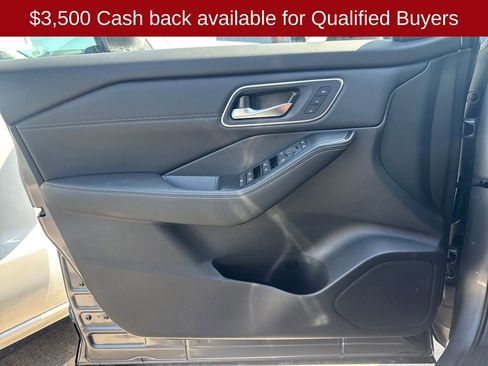 New 2026 Nissan Rogue Platinum AWD/4WD image 11