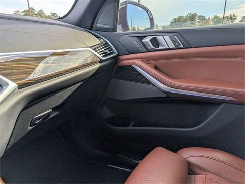 Used 2021 BMW X5 M50i w/ Executive Package image 35